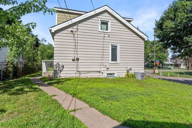 3858 Fremont Avenue N, Minneapolis, MN 55412