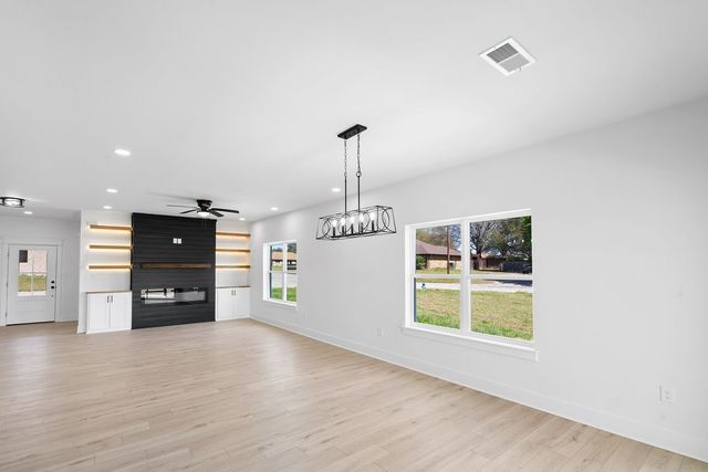 2408 Matthew Drive, Mt Pleasant, TX 75455