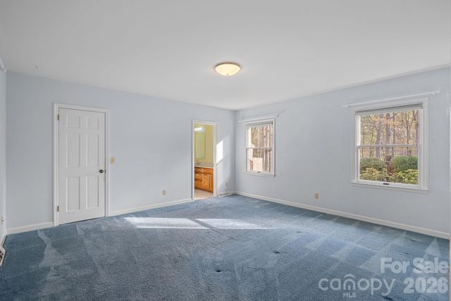 1001 Thistle Court, Charlotte, NC 28211