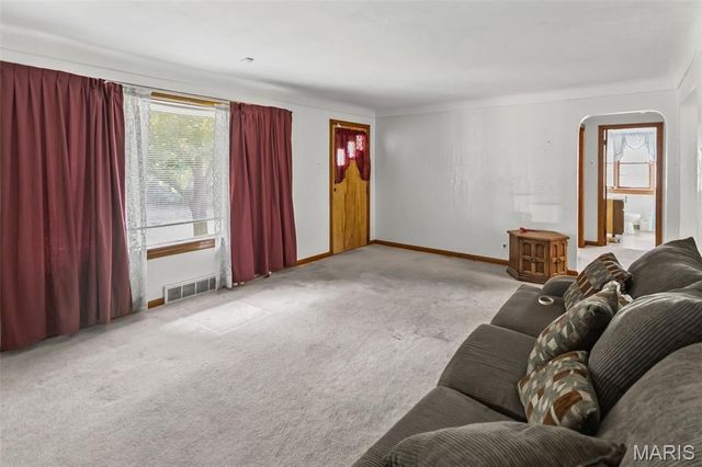 214 Union Hill Road, Fairview Heights, IL 62208