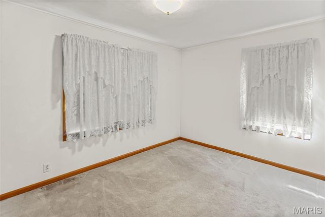 214 Union Hill Road, Fairview Heights, IL 62208