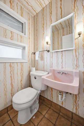 1719 7th Street S, Fargo, ND 58103