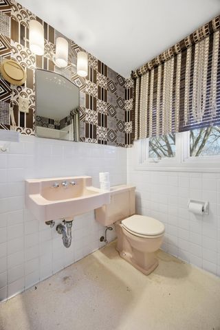 1719 7th Street S, Fargo, ND 58103