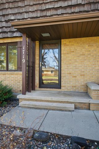 1719 7th Street S, Fargo, ND 58103