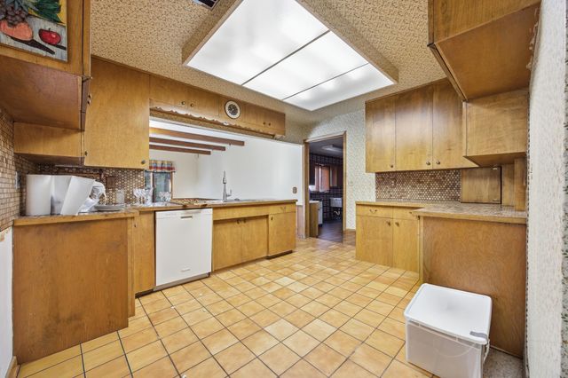 1719 7th Street S, Fargo, ND 58103