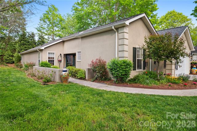 75 Stonebridge Drive, Asheville, NC 28805