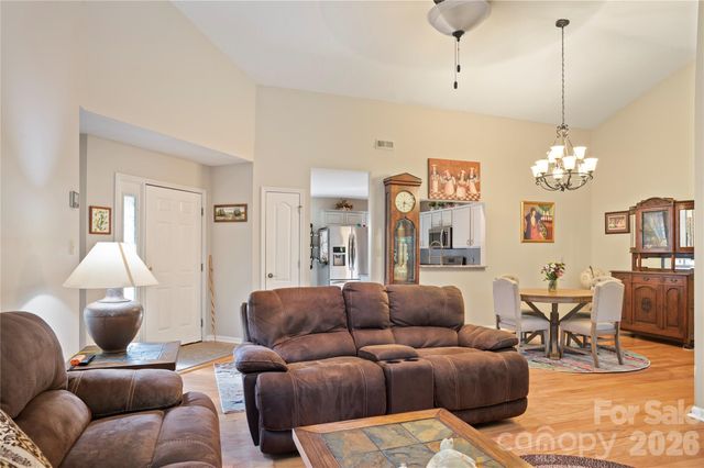 75 Stonebridge Drive, Asheville, NC 28805