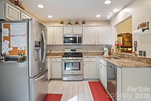 75 Stonebridge Drive, Asheville, NC 28805