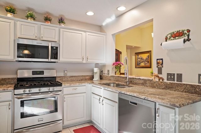 75 Stonebridge Drive, Asheville, NC 28805