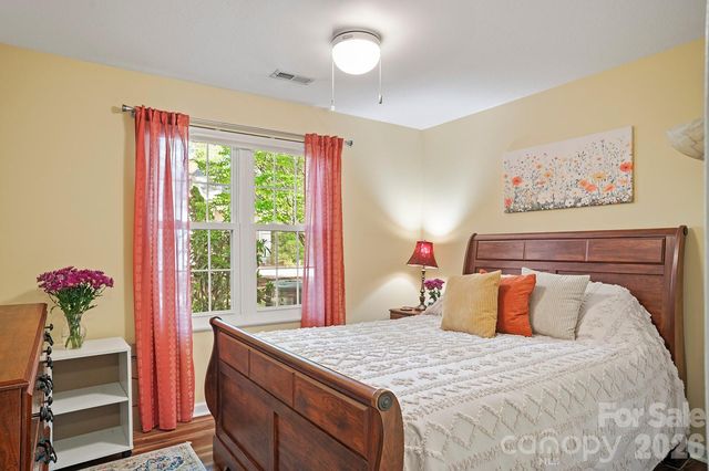 75 Stonebridge Drive, Asheville, NC 28805