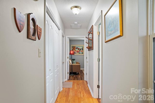 75 Stonebridge Drive, Asheville, NC 28805