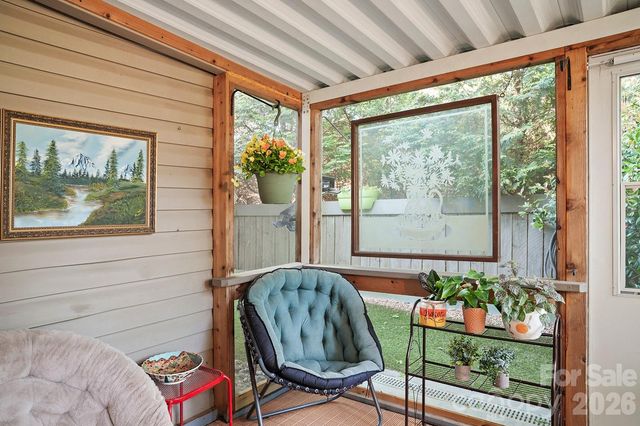 75 Stonebridge Drive, Asheville, NC 28805