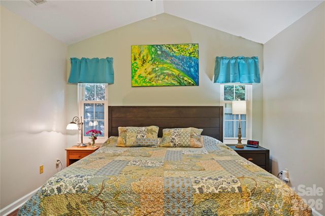 75 Stonebridge Drive, Asheville, NC 28805