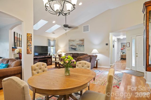 75 Stonebridge Drive, Asheville, NC 28805
