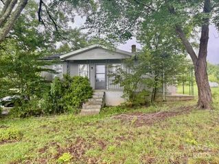 2136 Charwood Street, Connelly Springs, NC 28612