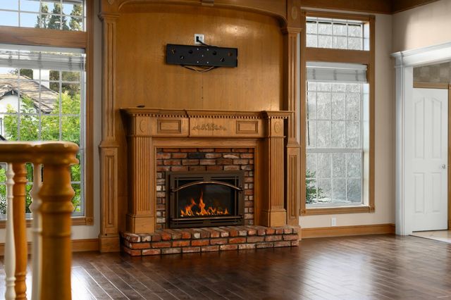 102 Hinkle Ct, Folsom, CA 95630