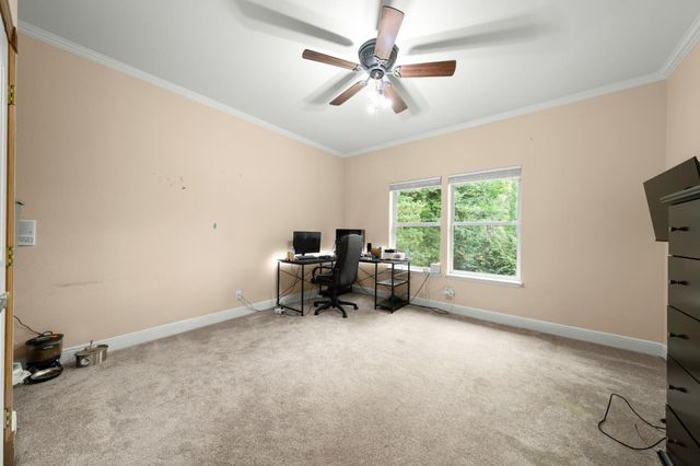 102 Hinkle Ct, Folsom, CA 95630