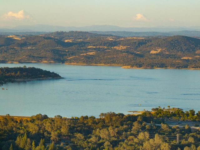 102 Hinkle Ct, Folsom, CA 95630