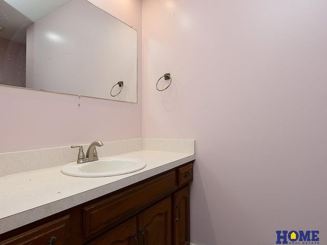2641 Winchester S, Lincoln, NE 68512