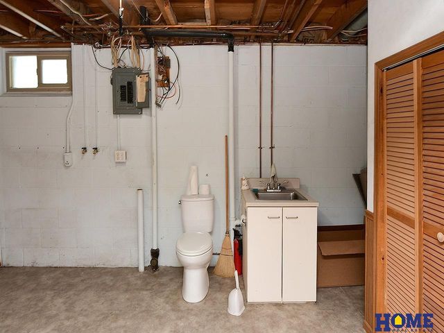 2641 Winchester S, Lincoln, NE 68512