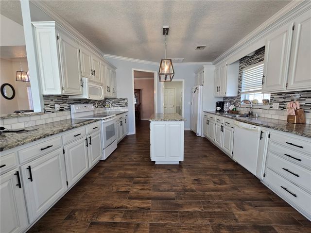 3706 Mockingbird Lane, Rogers, AR 72756