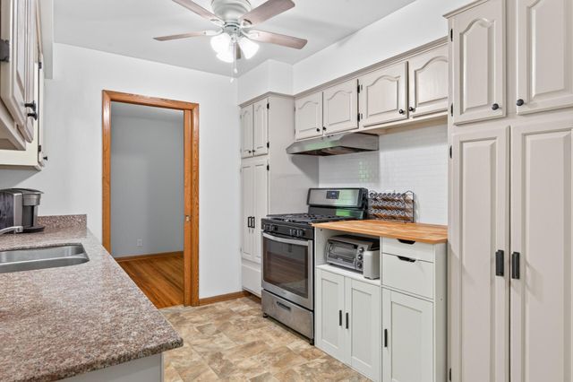 3249 Scott Avenue N, Golden Valley, MN 55422