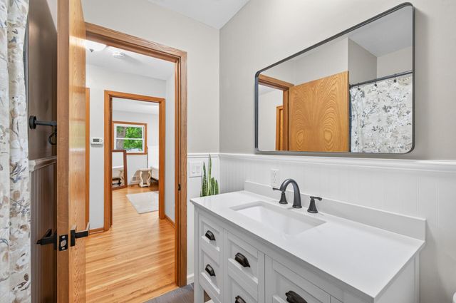 3249 Scott Avenue N, Golden Valley, MN 55422