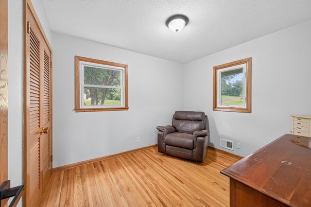 3249 Scott Avenue N, Golden Valley, MN 55422