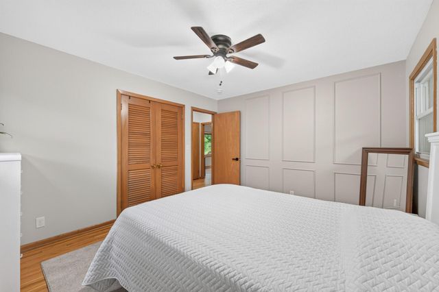 3249 Scott Avenue N, Golden Valley, MN 55422