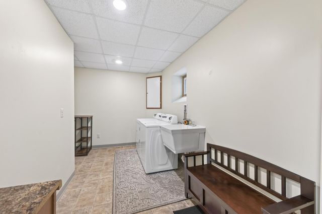 3249 Scott Avenue N, Golden Valley, MN 55422