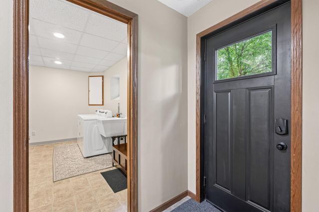 3249 Scott Avenue N, Golden Valley, MN 55422