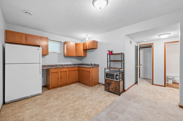 3249 Scott Avenue N, Golden Valley, MN 55422