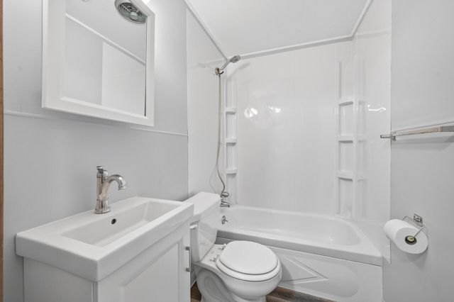 3249 Scott Avenue N, Golden Valley, MN 55422