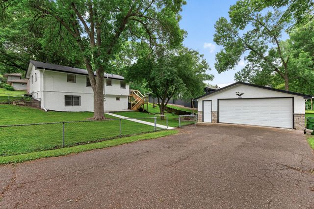 3249 Scott Avenue N, Golden Valley, MN 55422
