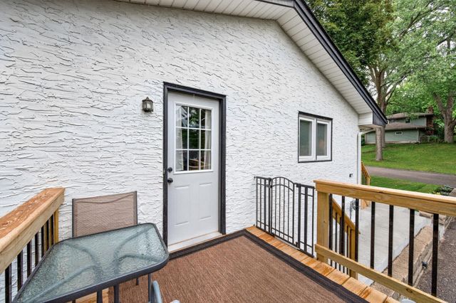 3249 Scott Avenue N, Golden Valley, MN 55422