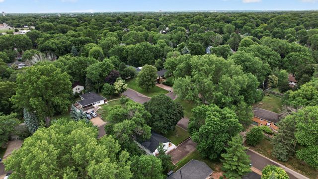3249 Scott Avenue N, Golden Valley, MN 55422