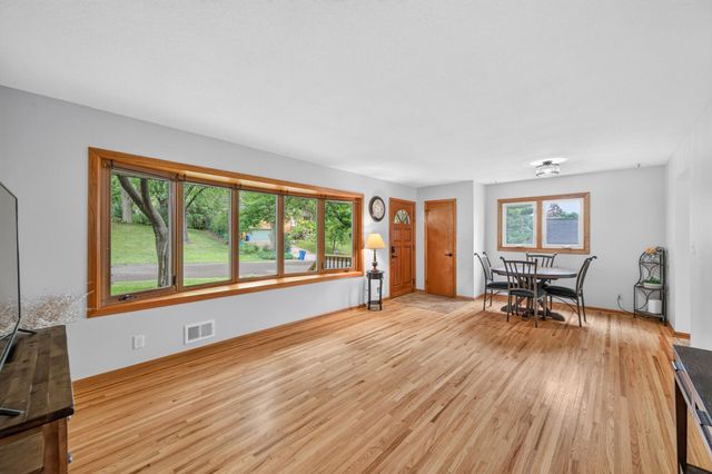 3249 Scott Avenue N, Golden Valley, MN 55422