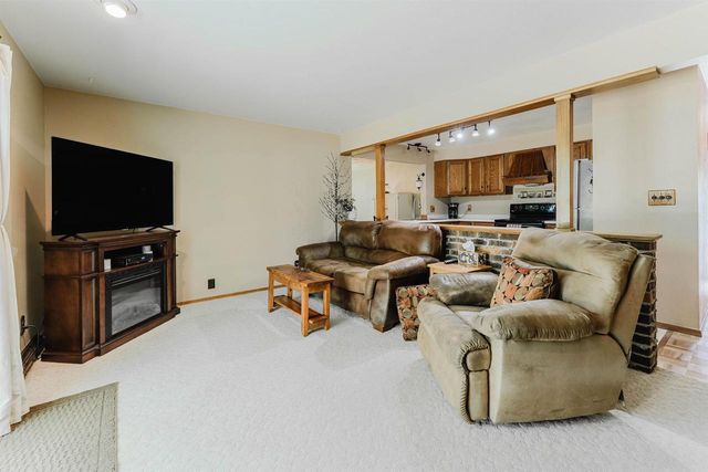 727 TELULAH AVENUE, Appleton, WI 54915