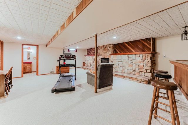 727 TELULAH AVENUE, Appleton, WI 54915