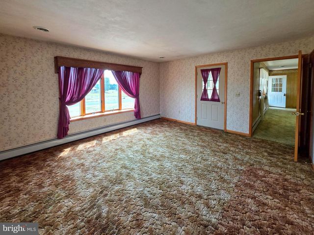 820 STORMS STORE RD, Gettysburg, PA 17325