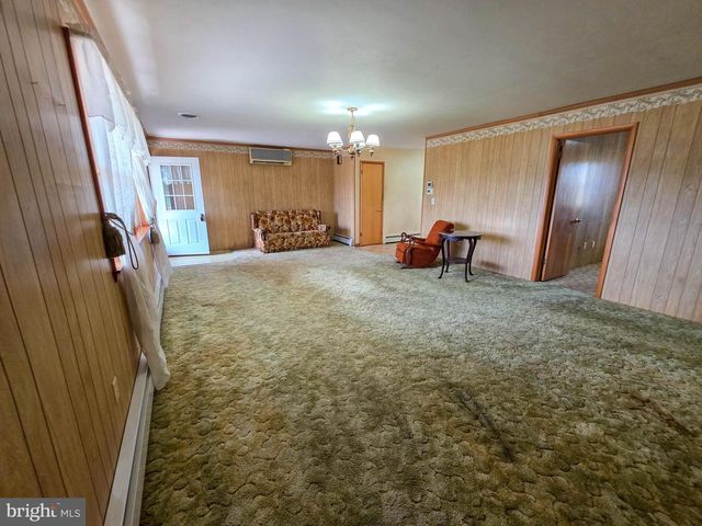 820 STORMS STORE RD, Gettysburg, PA 17325