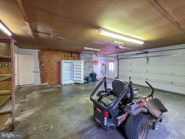 820 STORMS STORE RD, Gettysburg, PA 17325