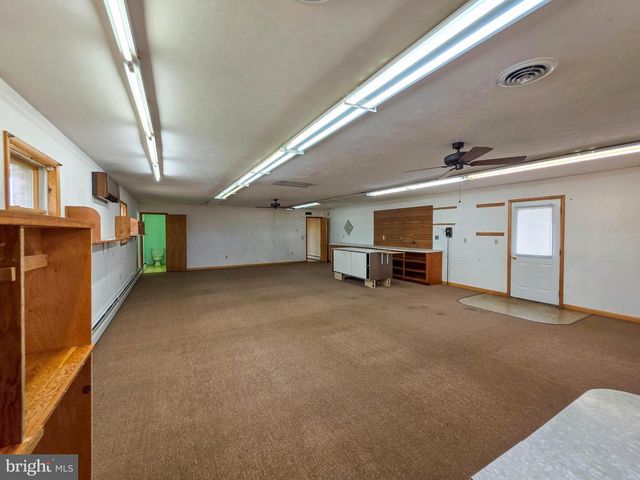820 STORMS STORE RD, Gettysburg, PA 17325