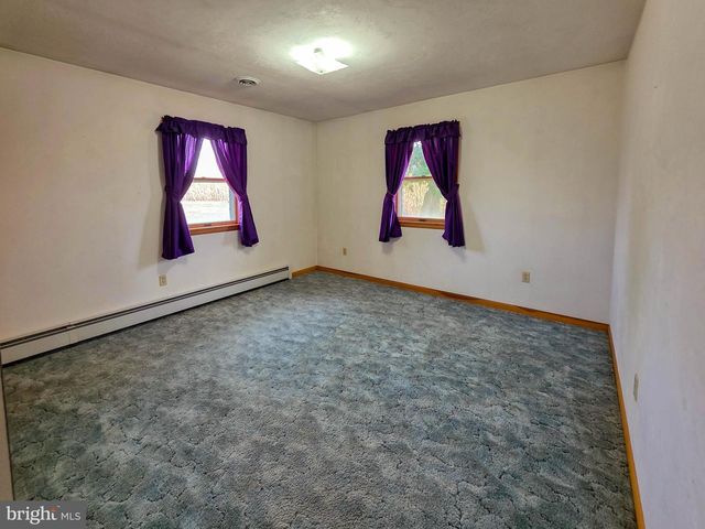 820 STORMS STORE RD, Gettysburg, PA 17325
