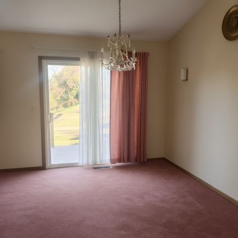 3632 Lynbrook Drive NE, Cedar Rapids, IA 52402