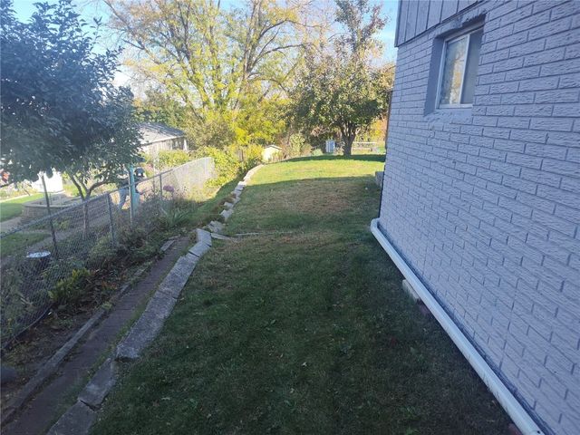 3632 Lynbrook Drive NE, Cedar Rapids, IA 52402