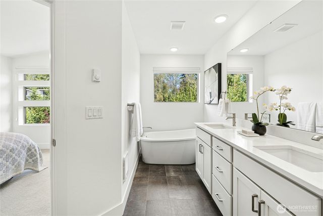 168 Whispering Lane NW, Bainbridge Island, WA 98110