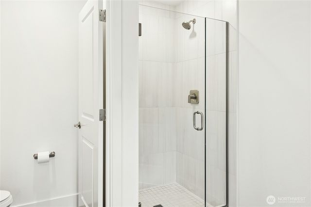 168 Whispering Lane NW, Bainbridge Island, WA 98110