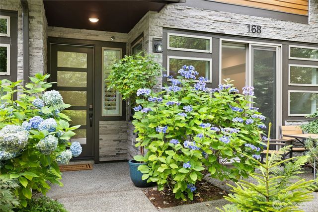 168 Whispering Lane NW, Bainbridge Island, WA 98110