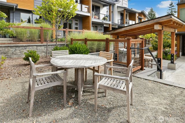 168 Whispering Lane NW, Bainbridge Island, WA 98110